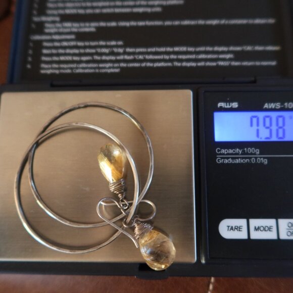 Faceted teardrops green/yellow stone&sterling silver front facing hoop earrings - Picture 13 of 16